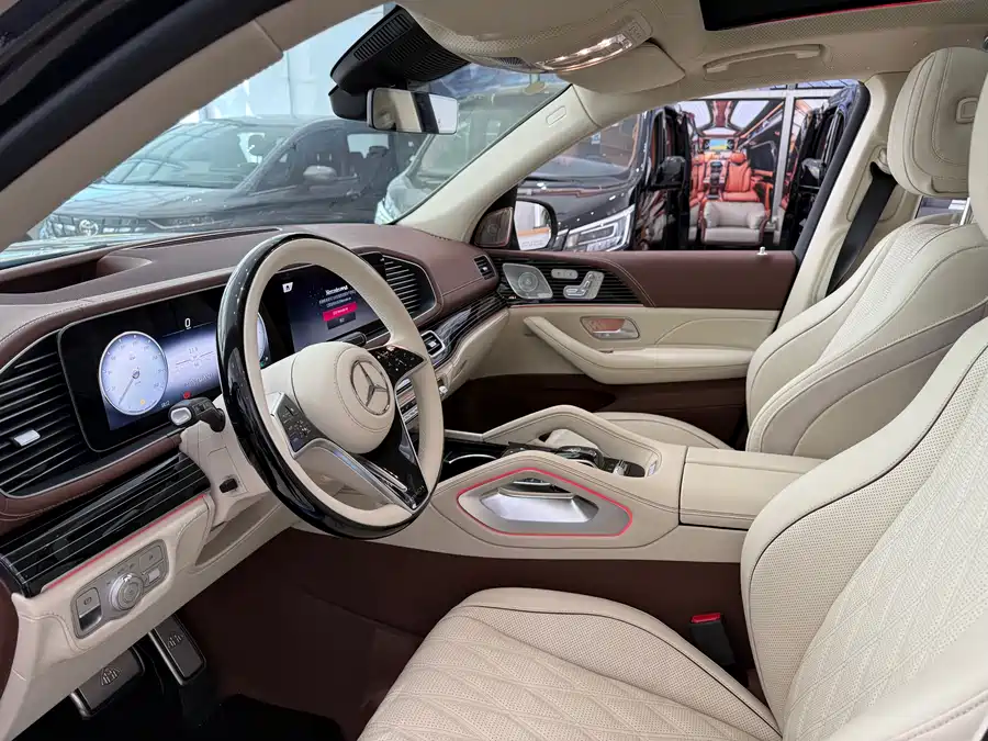 2026 Mercedes-Benz GLS 450 4MATIC Luxury — 5