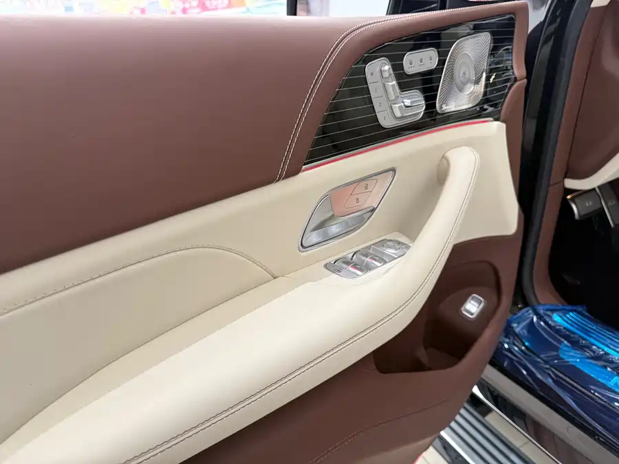 2026 Mercedes-Benz GLS 450 4MATIC Luxury — 7