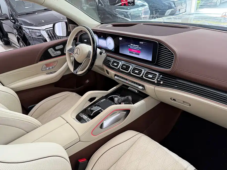 2026 Mercedes-Benz GLS 450 4MATIC Luxury — 11