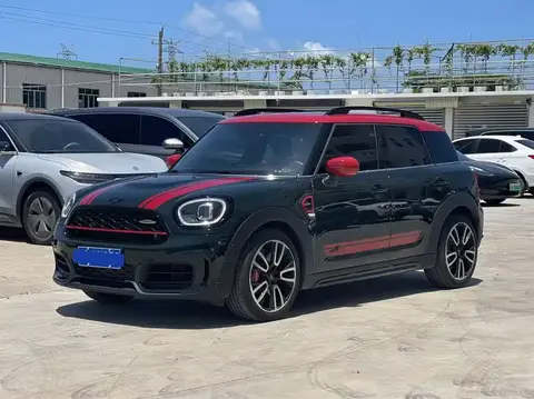 2023 MINI JCW Countryman 2.0T