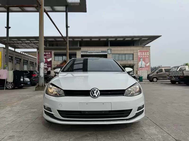 2016 Volkswagen Golf