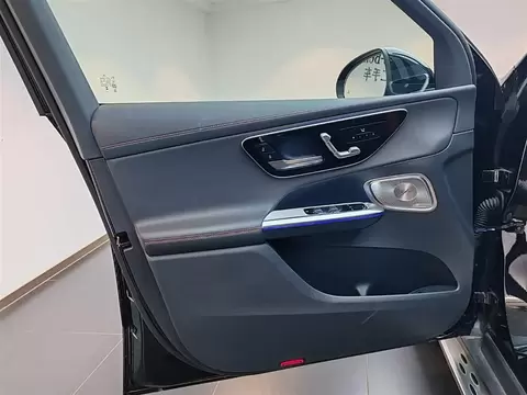 2025 Mercedes-Benz AMG GLC 43 4MATIC — 15