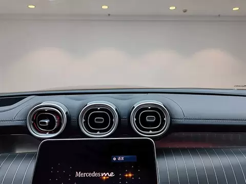 2025 Mercedes-Benz AMG GLC 43 4MATIC — 15