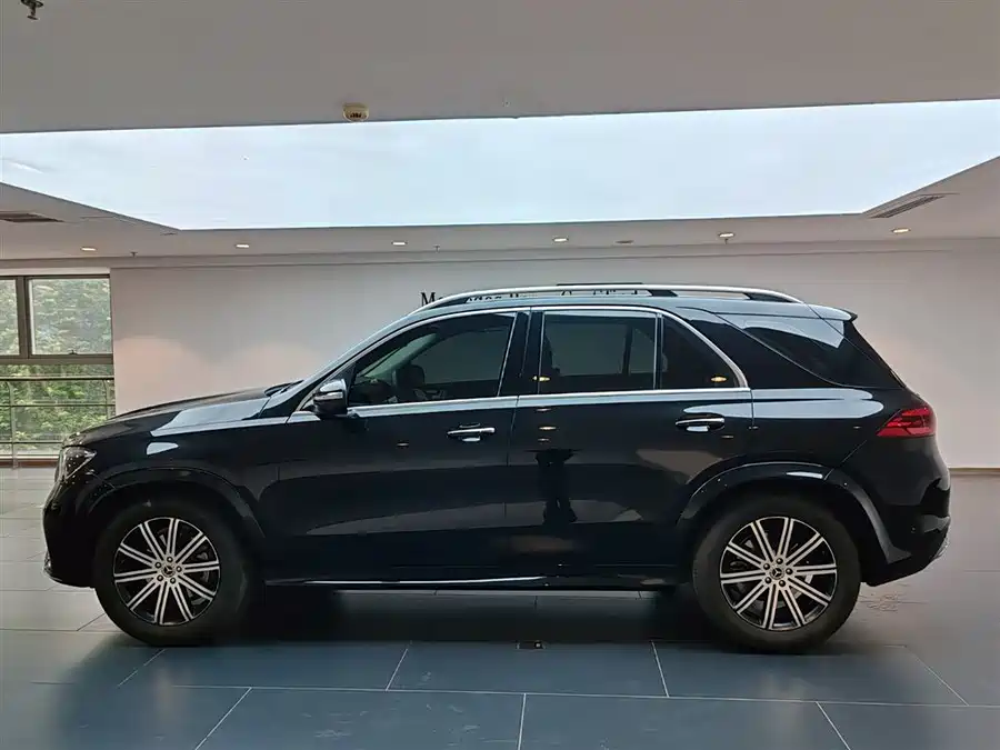 2025 Mercedes-Benz GLE 350 4MATIC — 7