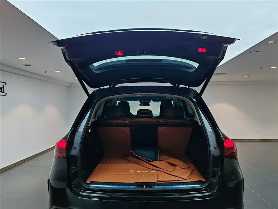2025 Mercedes-Benz GLE 350 4MATIC — 8