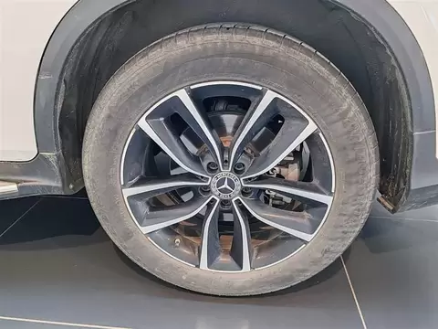 2020 Mercedes-Benz GLC 300 L 4MATIC — 20