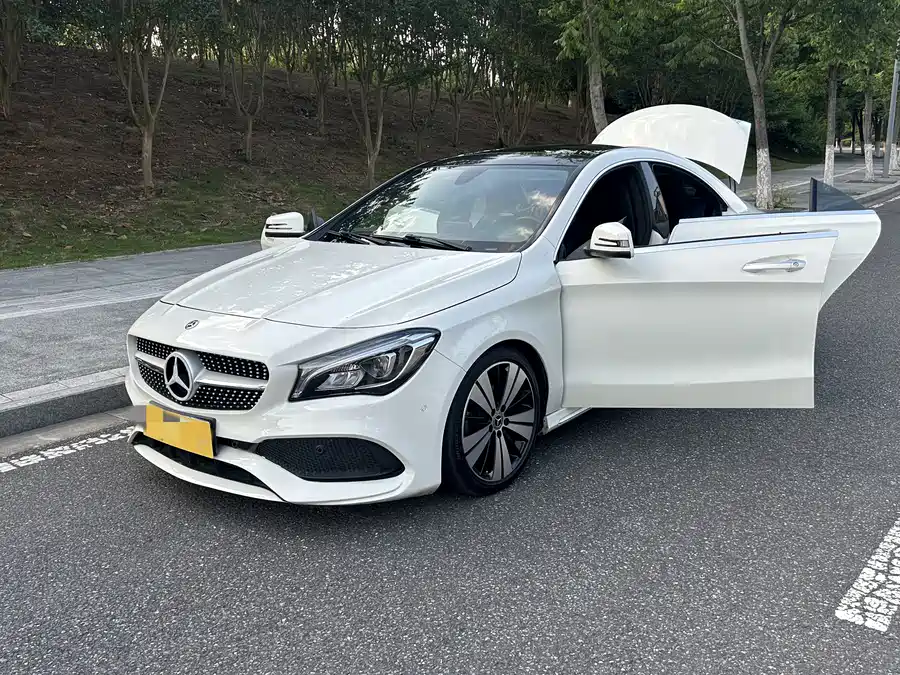 2017 Mercedes-Benz CLA 200 Fashion — 8