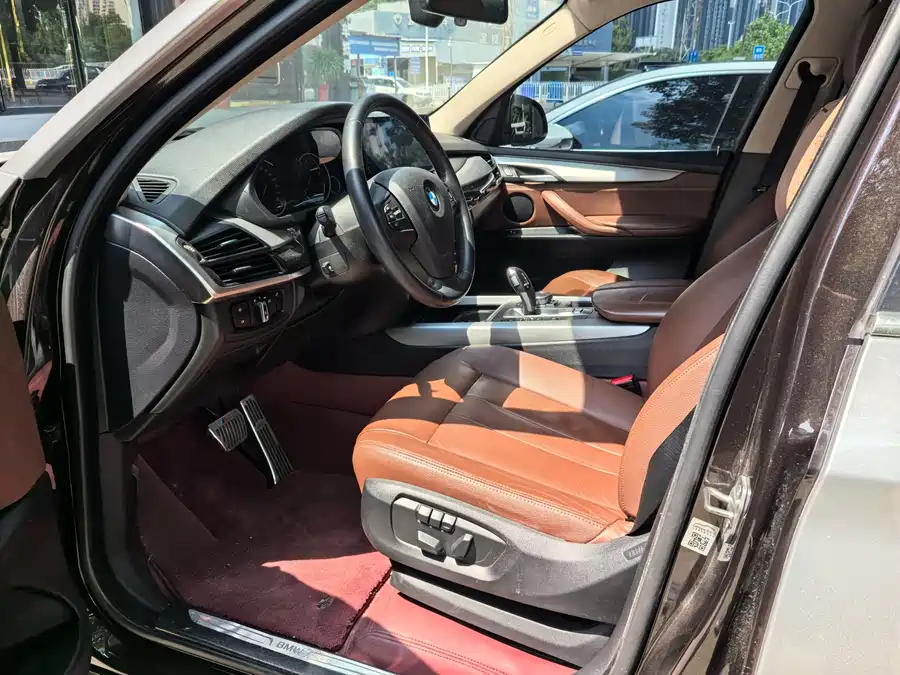 2017 BMW X5 xDrive35i Leading — 4