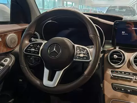 2020 Mercedes-Benz GLC 300 L 4MATIC — 8