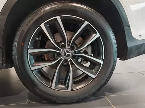 2020 Mercedes-Benz GLC 300 L 4MATIC — 11
