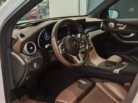 2020 Mercedes-Benz GLC 300 L 4MATIC — 12