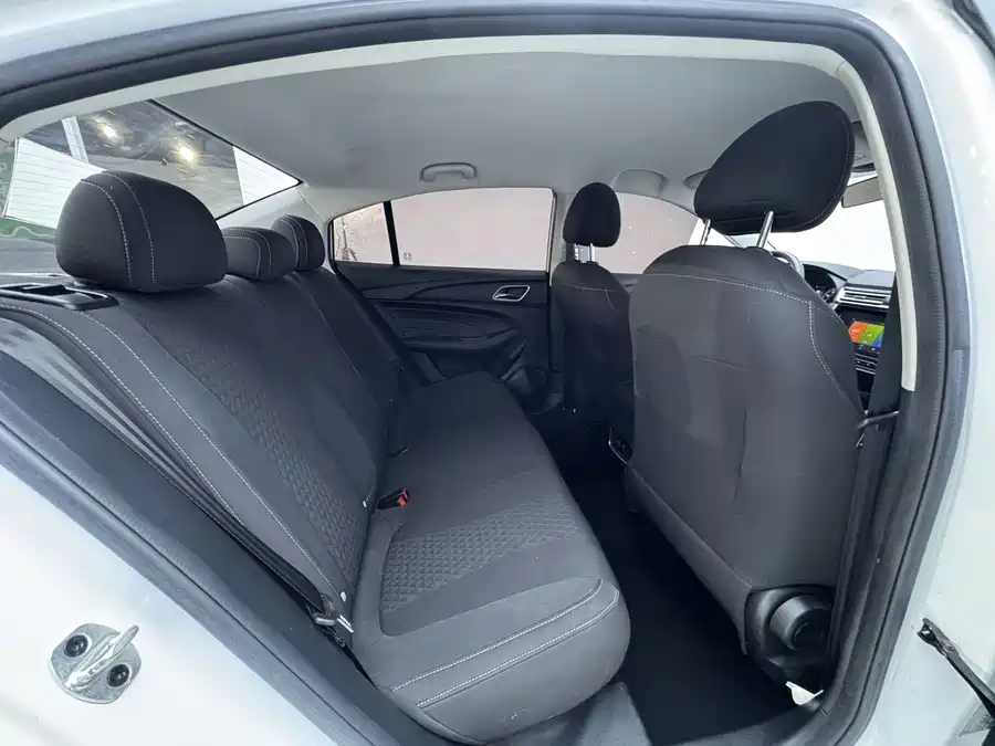 2019 Roewe i5 1.5L Manual — 6