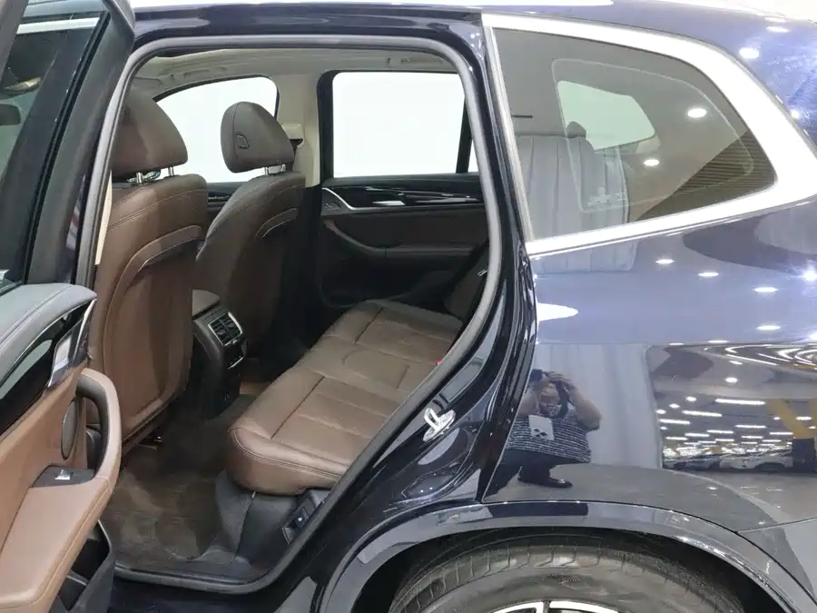 2023 BMW X3 xDrive25i M Sport — 11