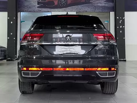 2021 VW Teramont X 330TSI FWD Luxury — 4
