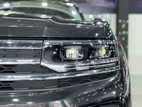 2021 VW Teramont X 330TSI FWD Luxury — 10