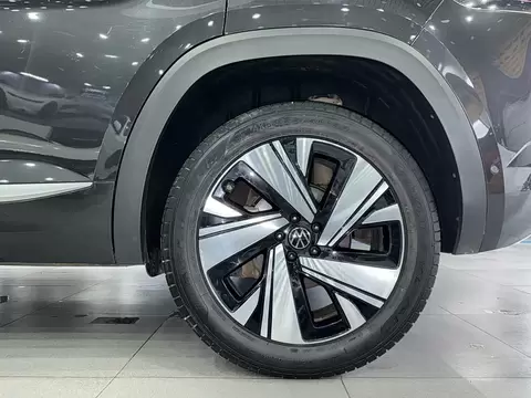 2021 VW Teramont X 330TSI FWD Luxury — 13