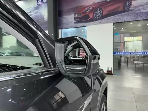 2021 VW Teramont X 330TSI FWD Luxury — 21