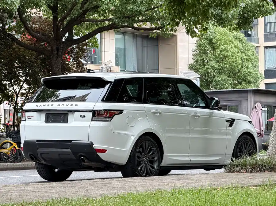2017 Land Rover Range Rover Sport 3.0 SC V6 HSE Dynamic — 5