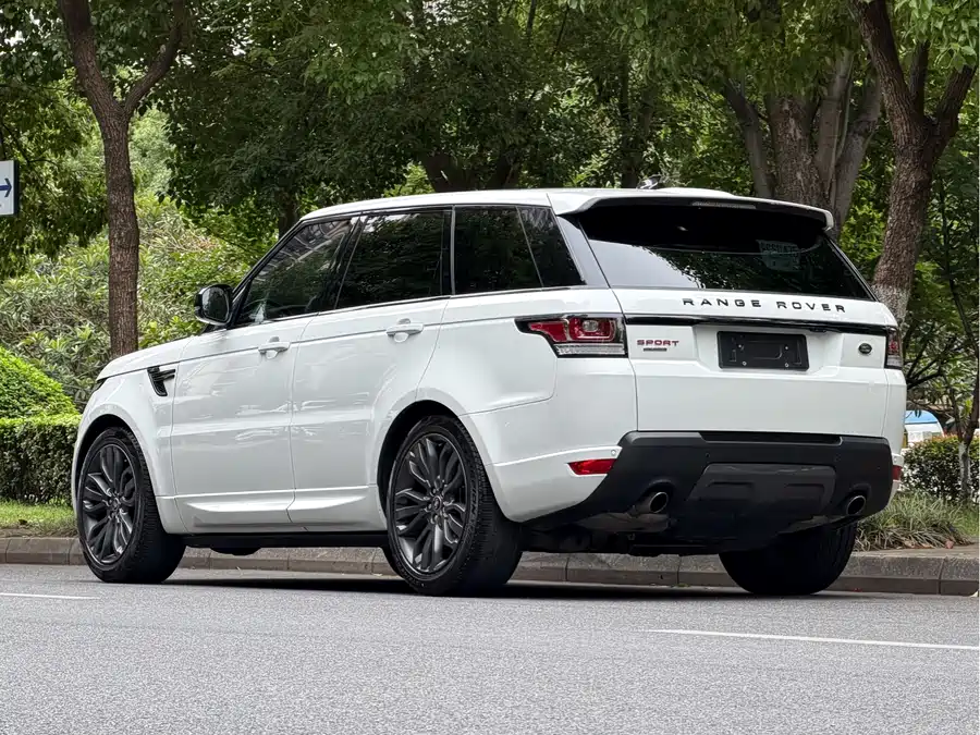 2017 Land Rover Range Rover Sport 3.0 SC V6 HSE Dynamic — 6
