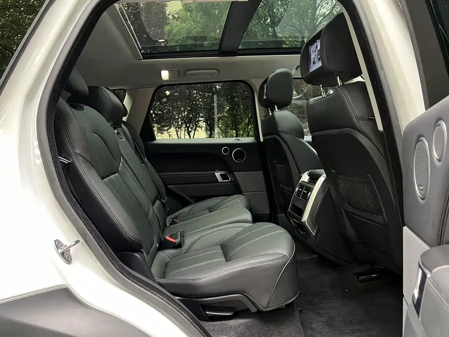 2017 Land Rover Range Rover Sport 3.0 SC V6 HSE Dynamic — 9