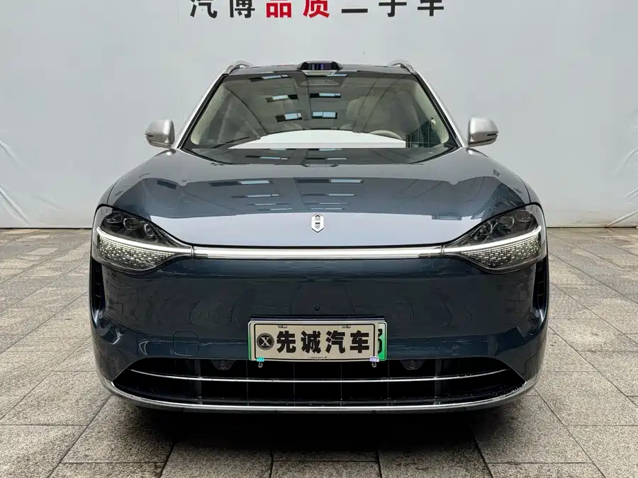2024 AITO M9 EREV Ultra 42kWh 6-Seat — 2