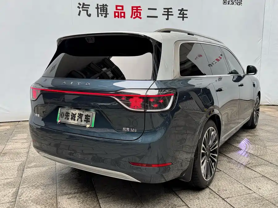 2024 AITO M9 EREV Ultra 42kWh 6-Seat — 5