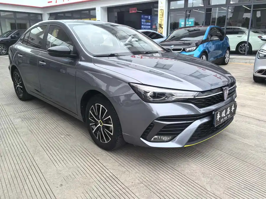 2022 Roewe i5 1.5L CVT Black Gold Edition — 2