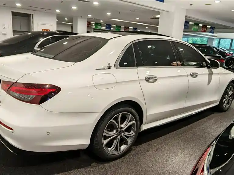 2023 Mercedes-Benz E 300 L Sport — 2