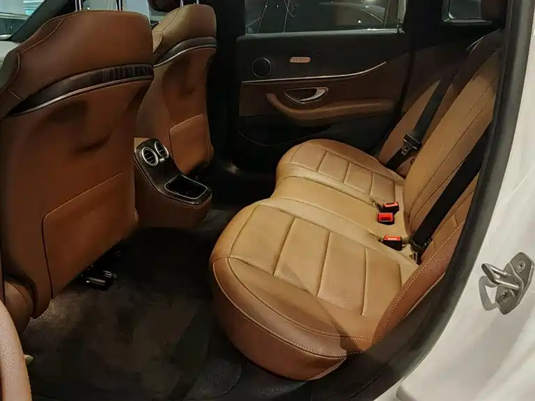 2023 Mercedes-Benz E 300 L Sport — 8