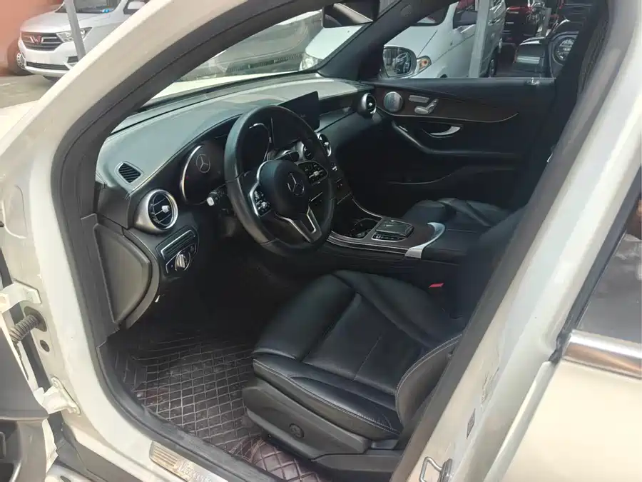 2021 Mercedes-Benz GLC 300 L 4MATIC Dynamic — 2