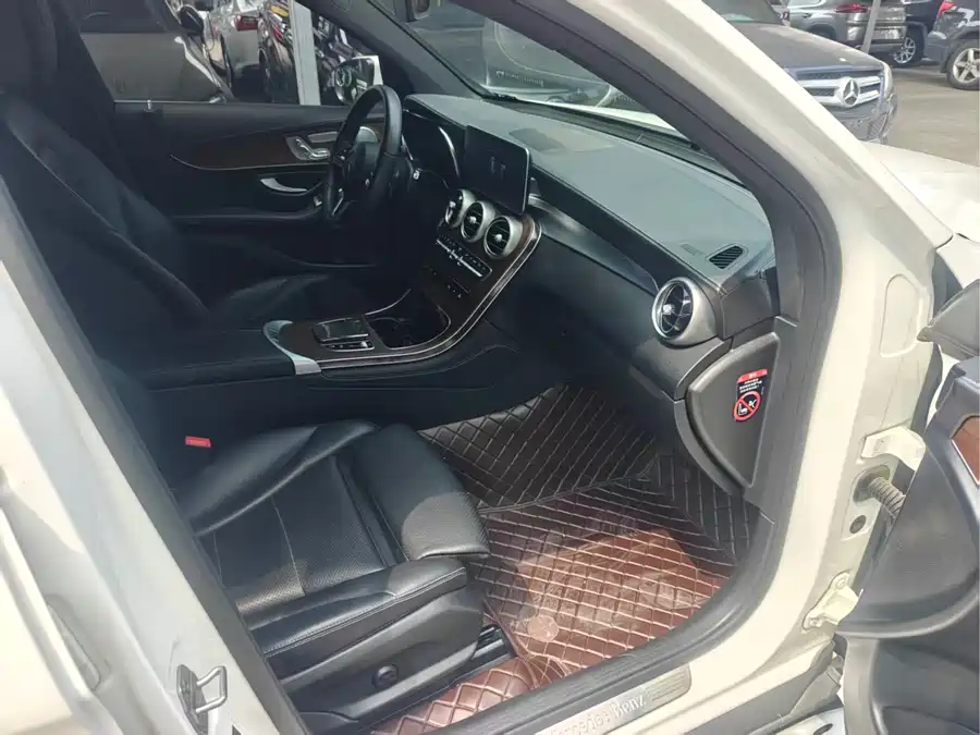 2021 Mercedes-Benz GLC 300 L 4MATIC Dynamic — 6
