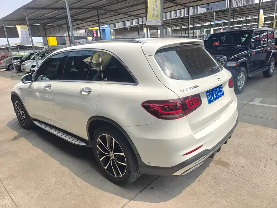 2021 Mercedes-Benz GLC 300 L 4MATIC Dynamic — 8