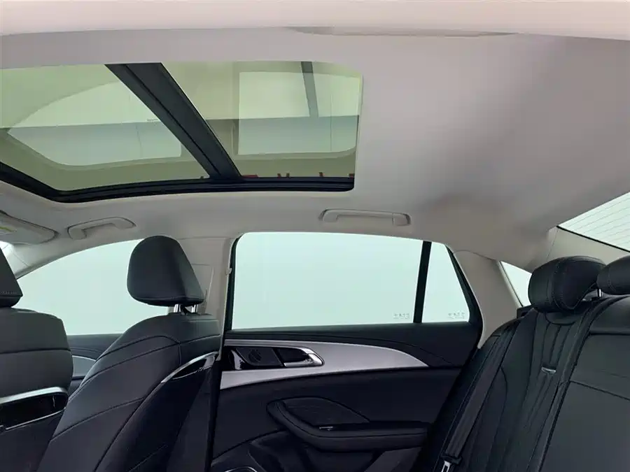 2024 Hongqi H5 1.5T DCT Lianzhi Qiyun — 24
