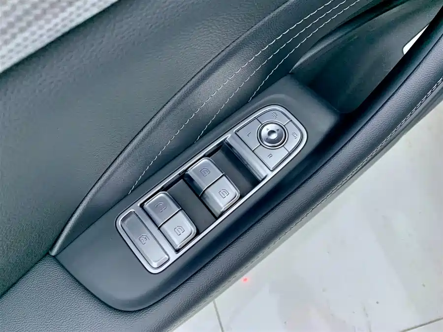 2024 Hongqi H5 1.5T DCT Lianzhi Qiyun — 28