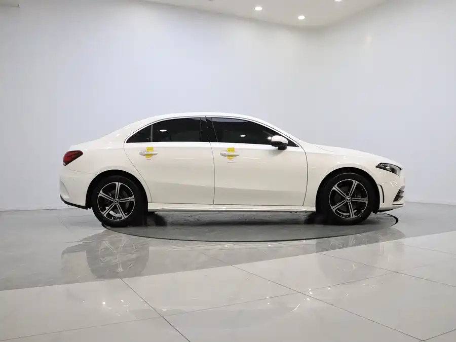 2022 Mercedes-Benz A-Class A 200 L Sport — 6