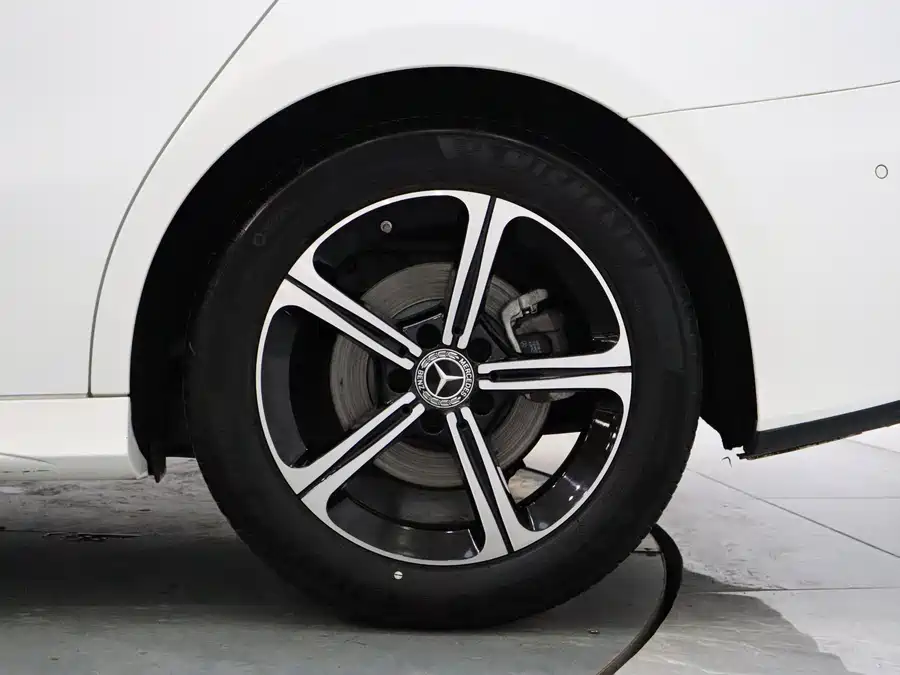 2022 Mercedes-Benz A-Class A 200 L Sport — 9