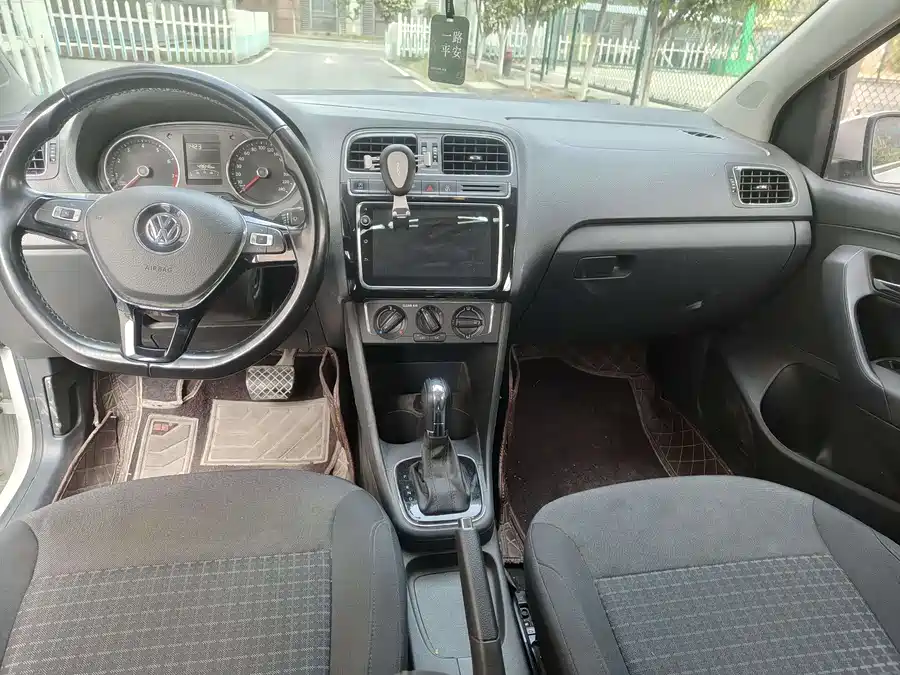 2018 Volkswagen Polo 1.5L Auto Comfort — 5