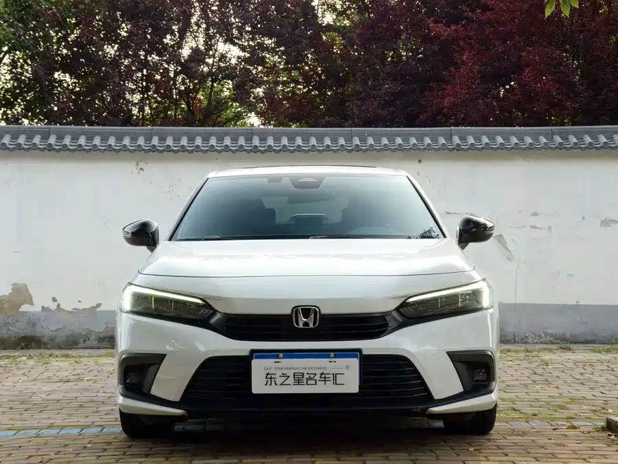 2023 Civic 240TURBO CVT Momentum — 2