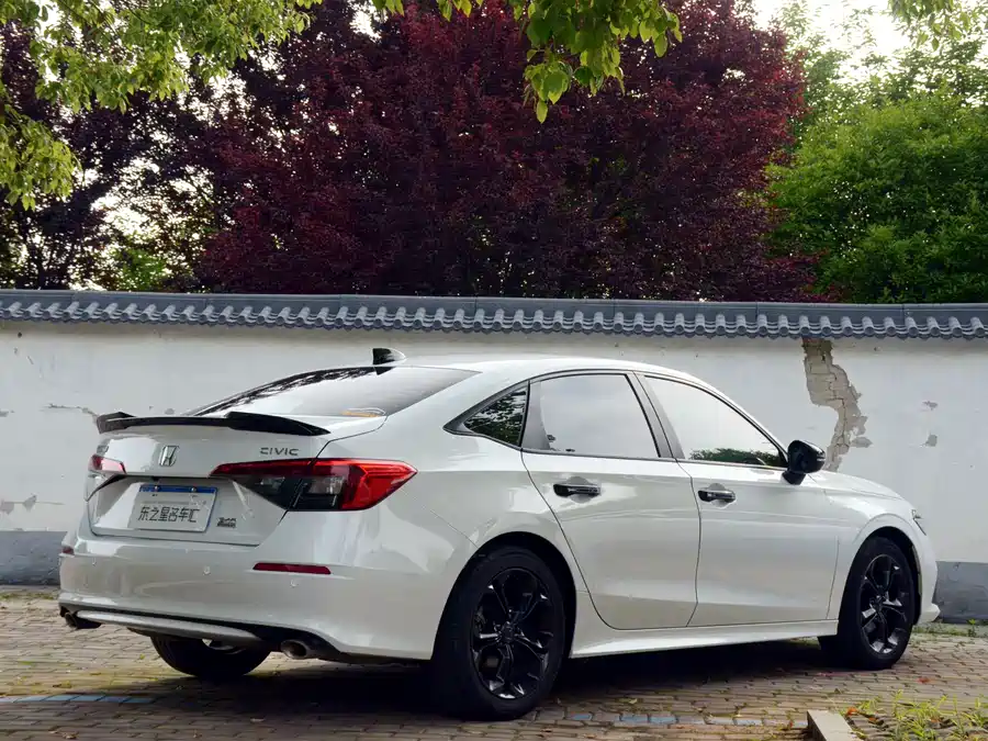 2023 Civic 240TURBO CVT Momentum — 5