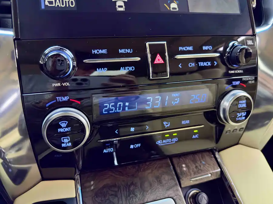 2022 Toyota Vellfire 2.5L Hybrid HV尊贵版 — 11