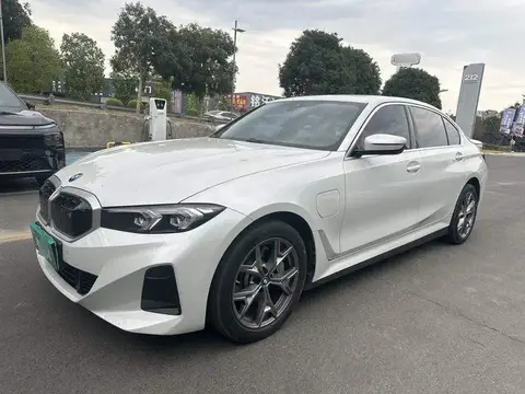 BMW i3 2022 eDrive 35 L