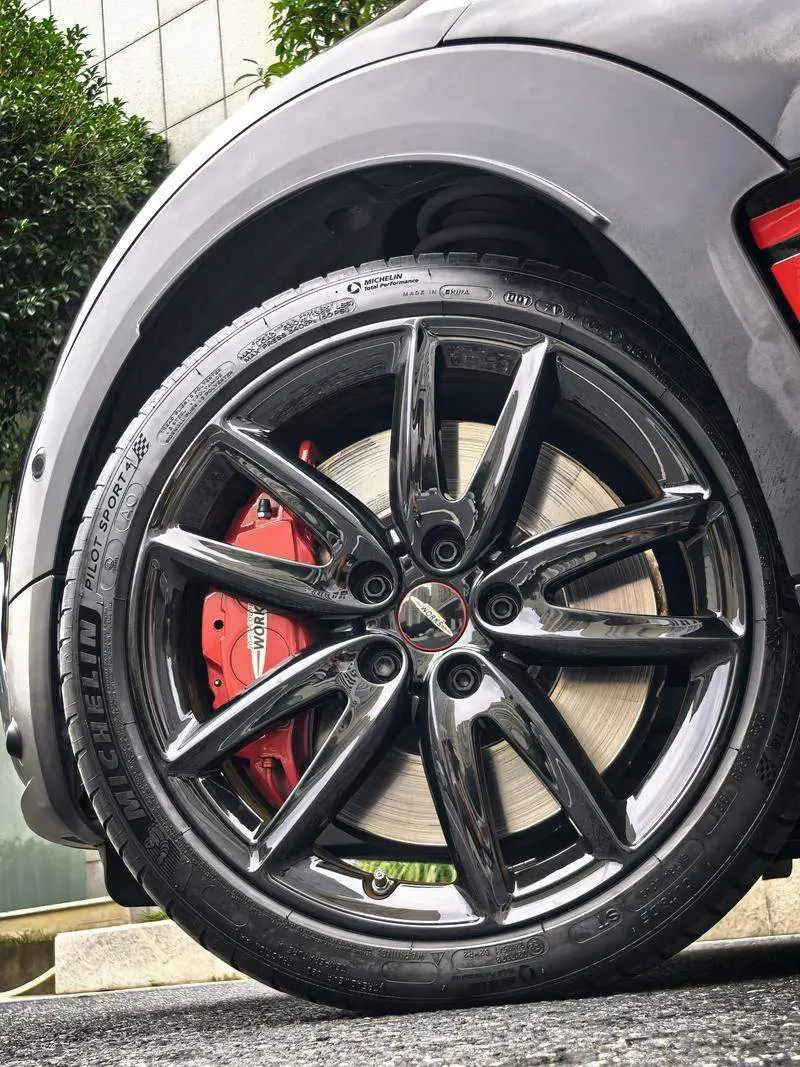 MINI JCW CLUBMAN 2021 2.0T JOHN COOPER WORKS ALL-IN — 8