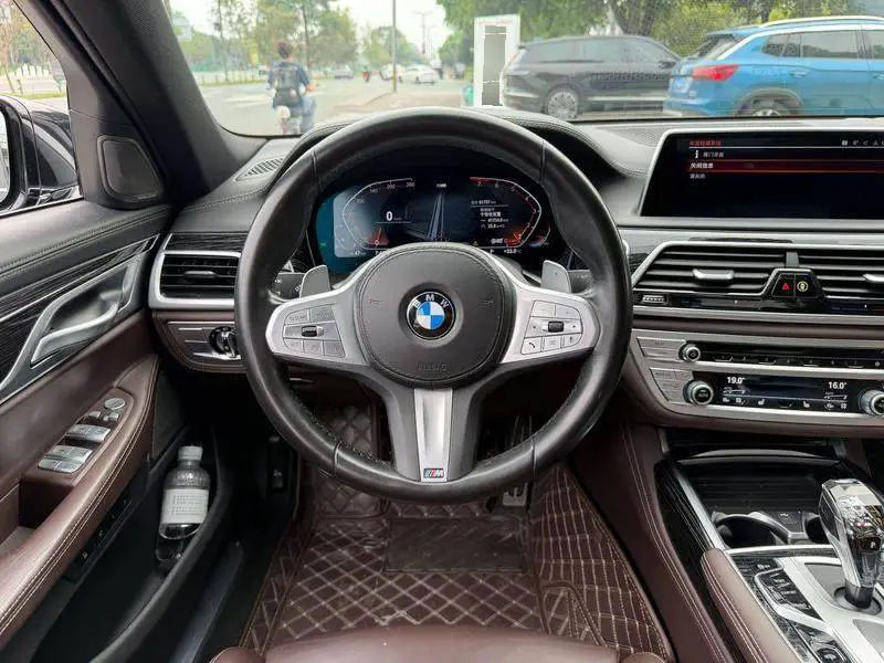BMW 7 Series 2021 730Li M Sport Package — 8