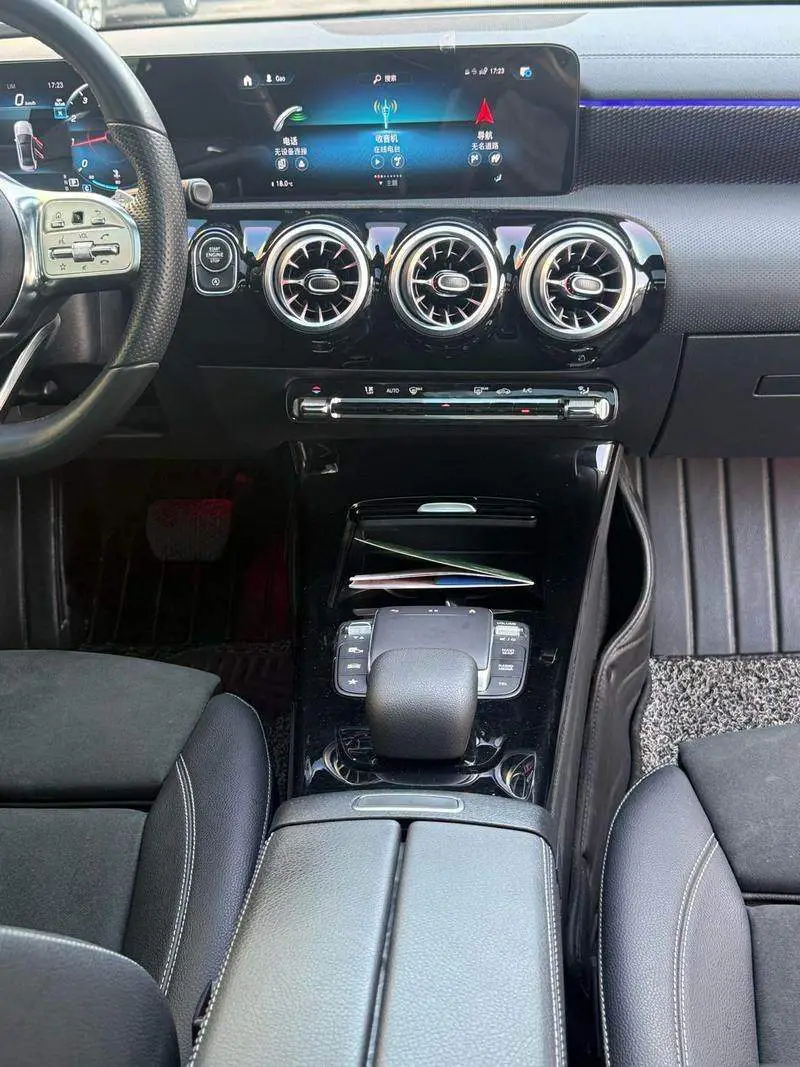 Mercedes-Benz A-Class 2022 A 200 L Sports Sedan Fashion Edition — 11