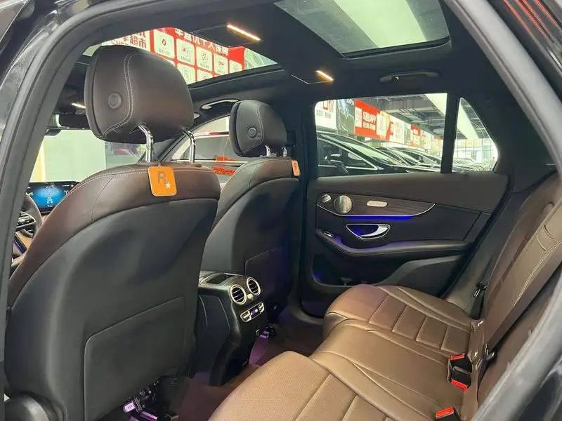 Mercedes-Benz GLC 2022 GLC 300 L 4MATIC Dynamic — 17