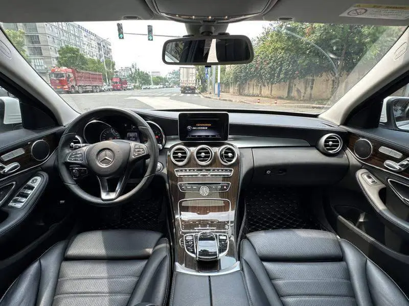 Mercedes-Benz C-Class 2015 facelifted C 200 L — 8