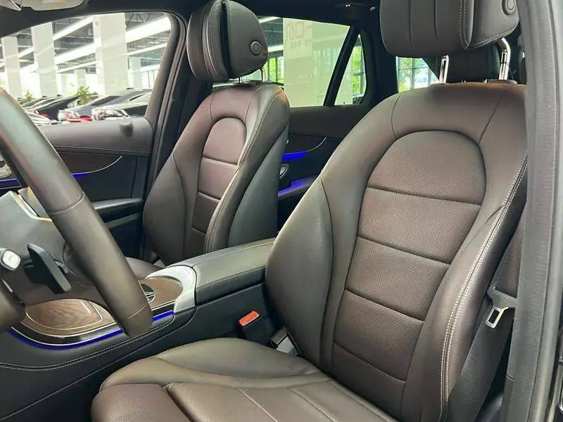 Mercedes-Benz GLC 2022 GLC 300 L 4MATIC Dynamic — 16