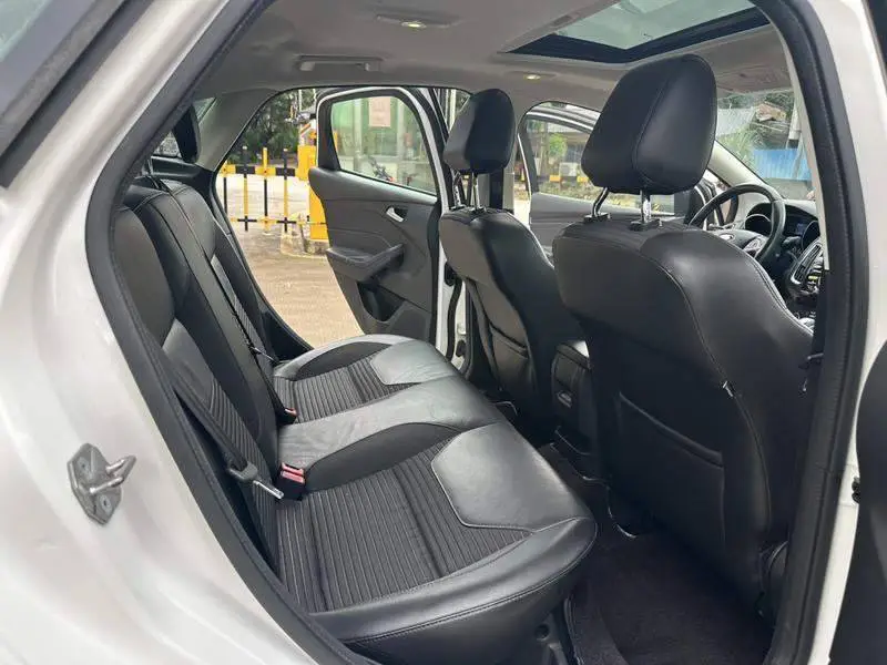 Fox 2017 Sedan 1.6L Automatic Fashion Smart Edition — 13