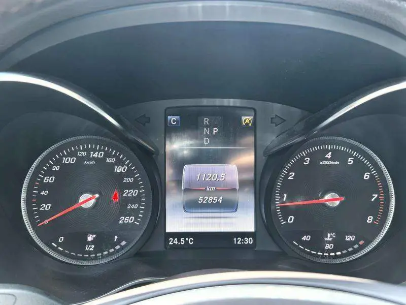 Mercedes-Benz GLC 2019 GLC 260 L 4MATIC Luxury — 8