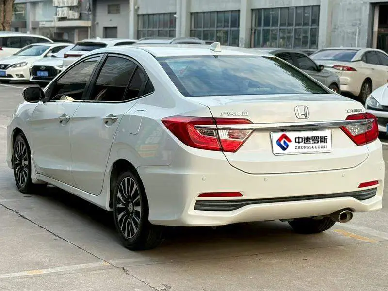 Lingpai 2015 1.8L Automatic Comfort Edition — 4